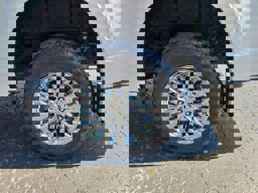 Certified 2025 Ford F150 Lariat w/ Equipment Group 501A Mid image 21