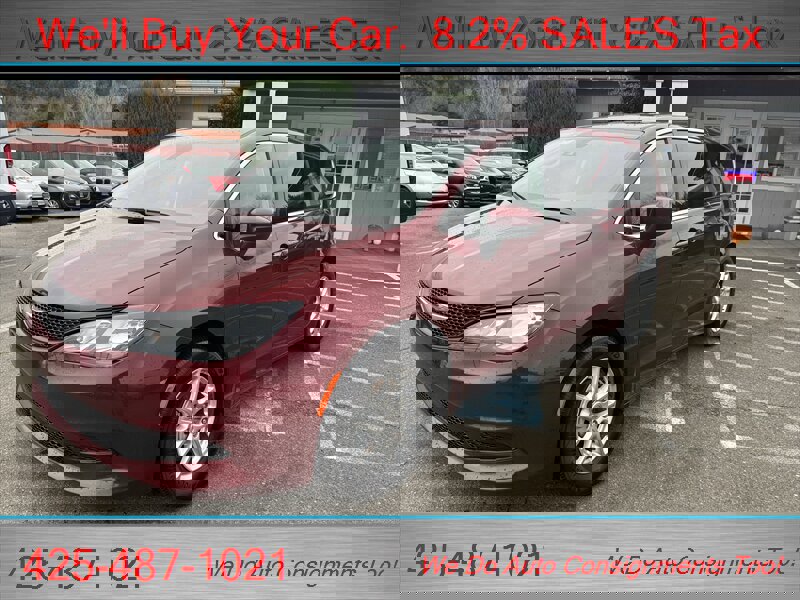 Used 2023 Chrysler Voyager LX image 3