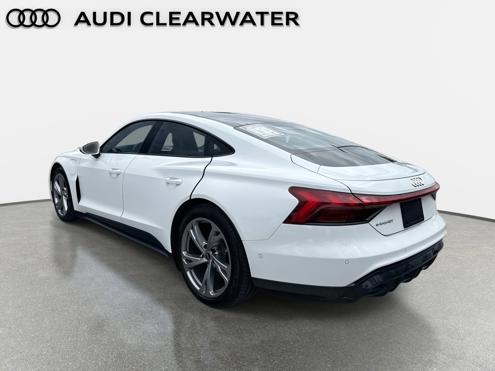 Used 2023 Audi e-tron GT Prestige image 5