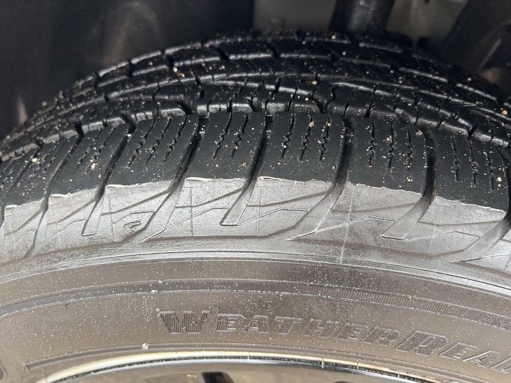 Used 2018 Ford Explorer XLT image 45