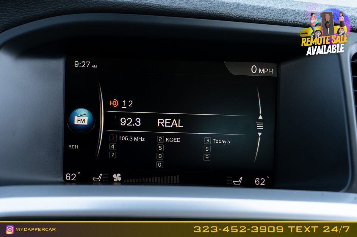 Used 2017 Volvo V60 T5 Platinum image 28