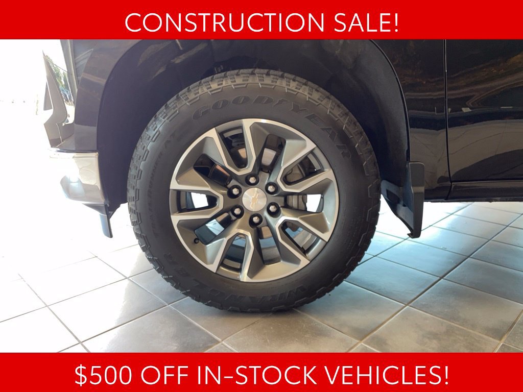 Used 2024 Chevrolet Silverado 1500 LT AWD/4WD image 17