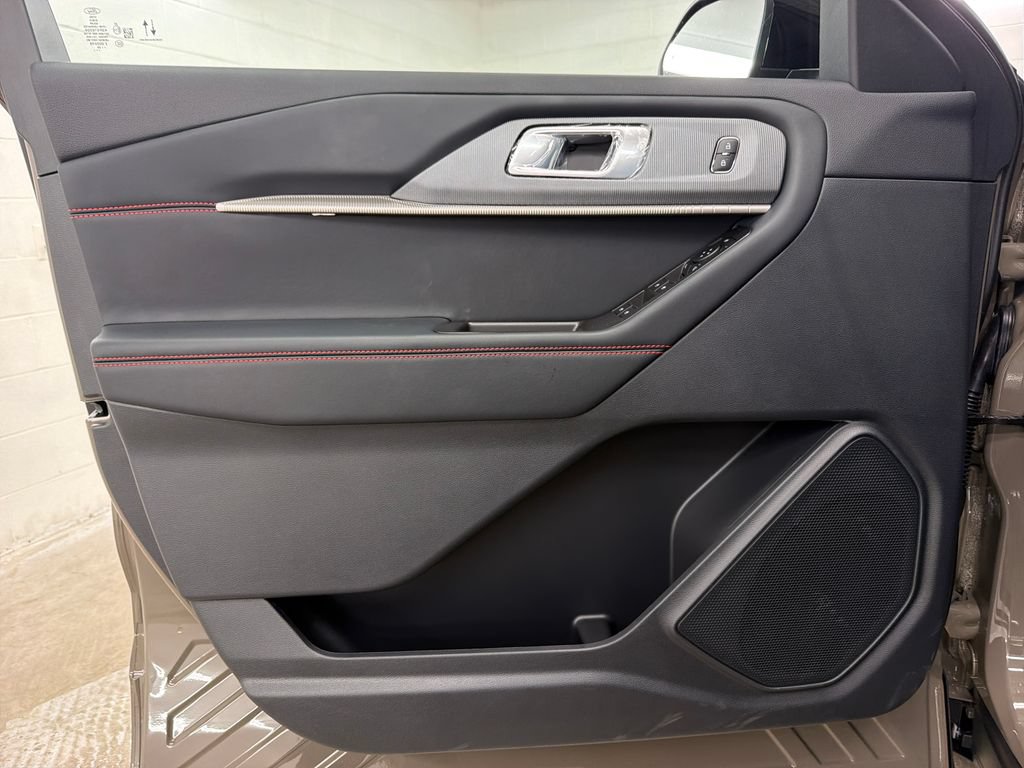 New 2027 Ford Explorer ST-Line RWD image 15