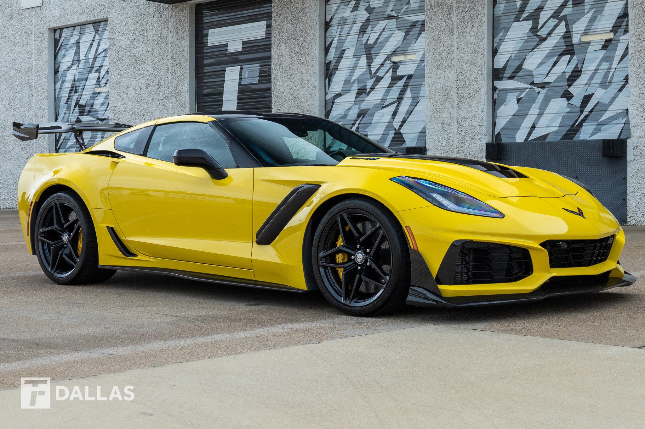 Used 2019 Chevrolet Corvette ZR1 RWD image 18