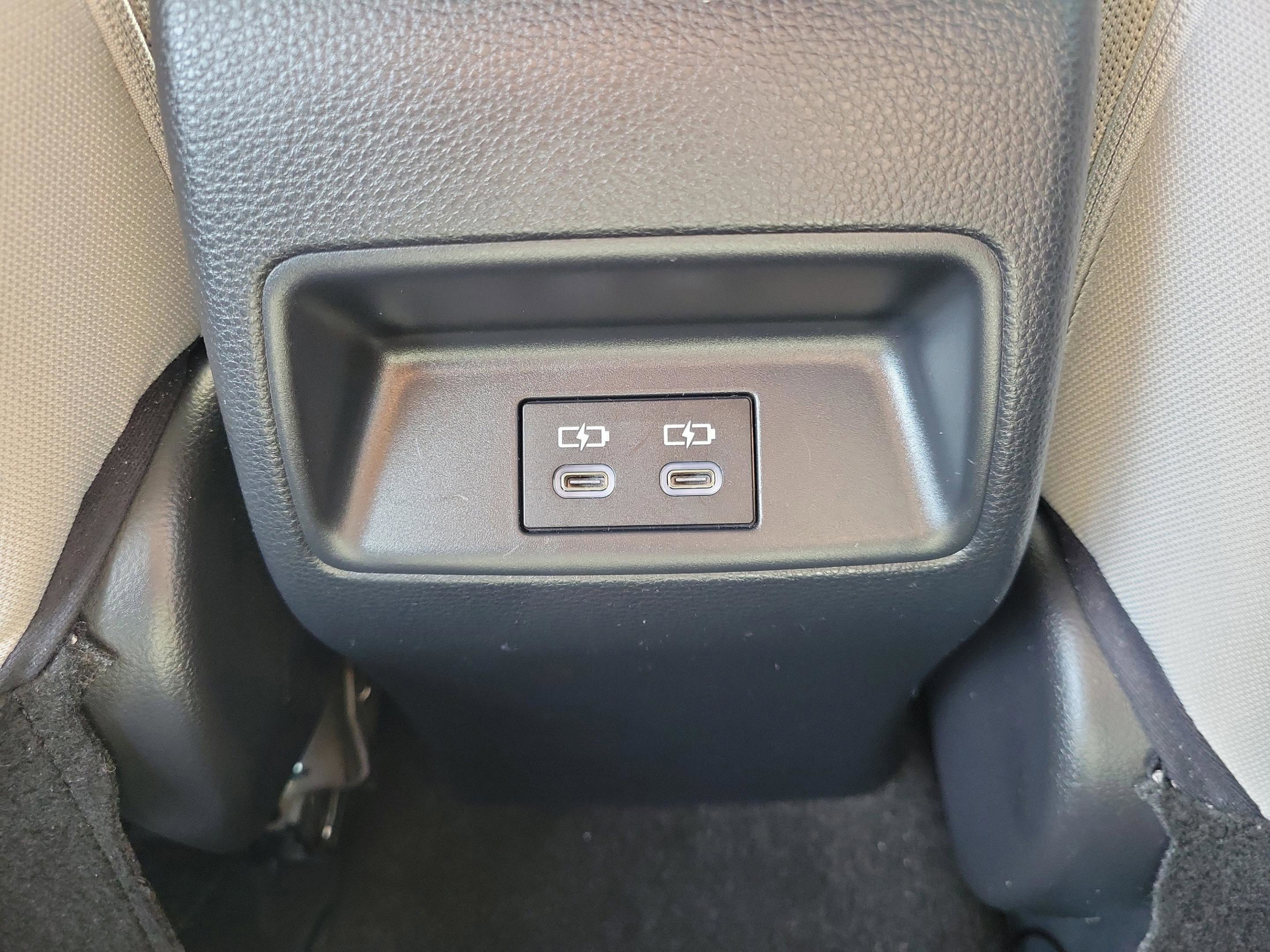 Used 2025 Toyota Corolla LE w/ Convenience Package image 12