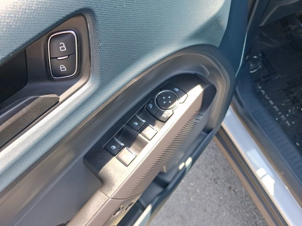 Used 2026 Ford Maverick Lariat w/ Black Appearance Package image 11