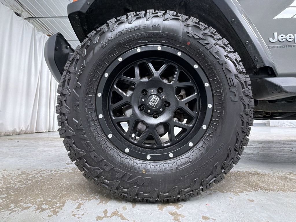 Used 2020 Jeep Gladiator Overland w/ Safety Group image 7
