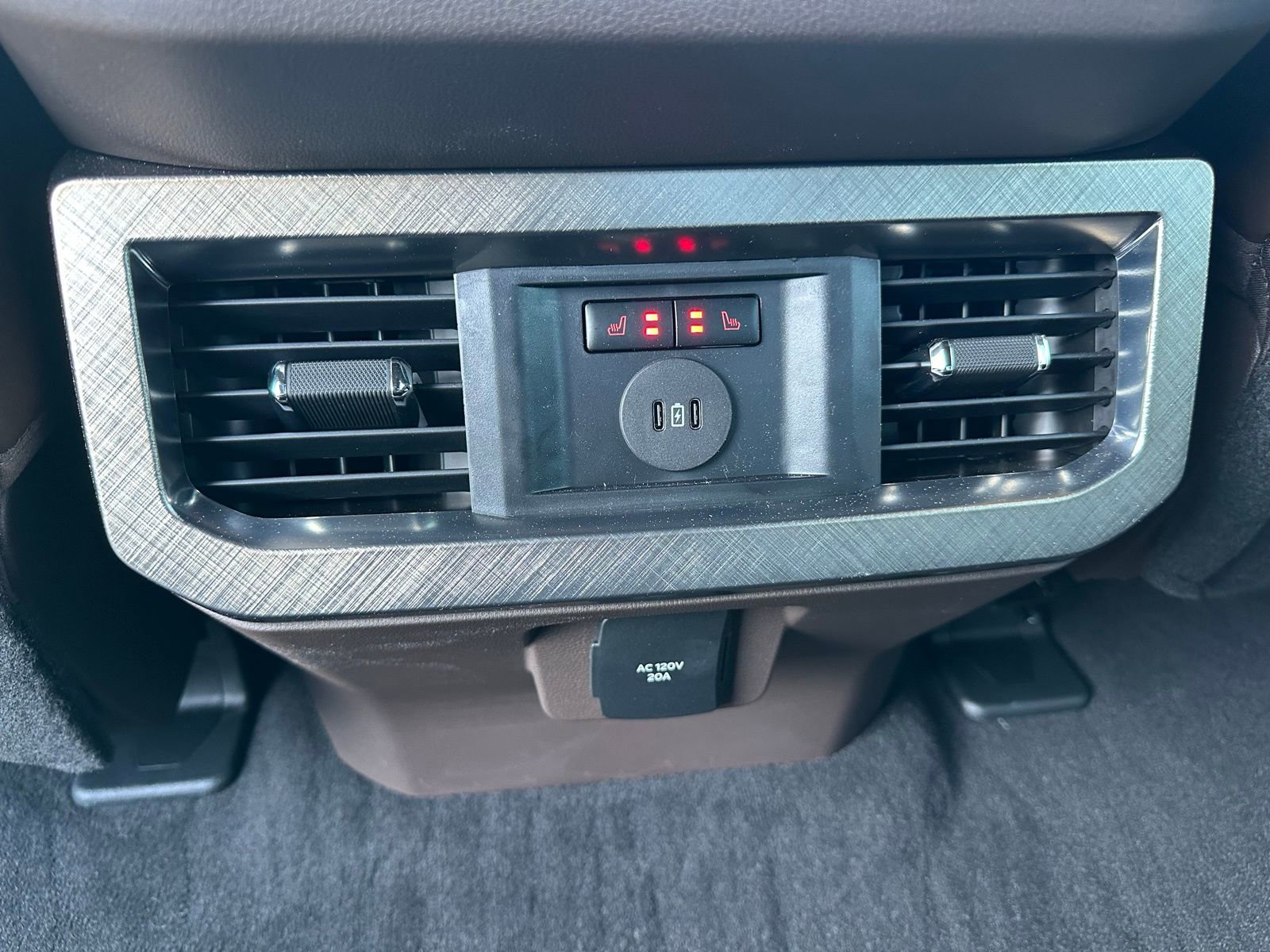 New 2025 Ford F250 King Ranch w/ Chrome Package image 39