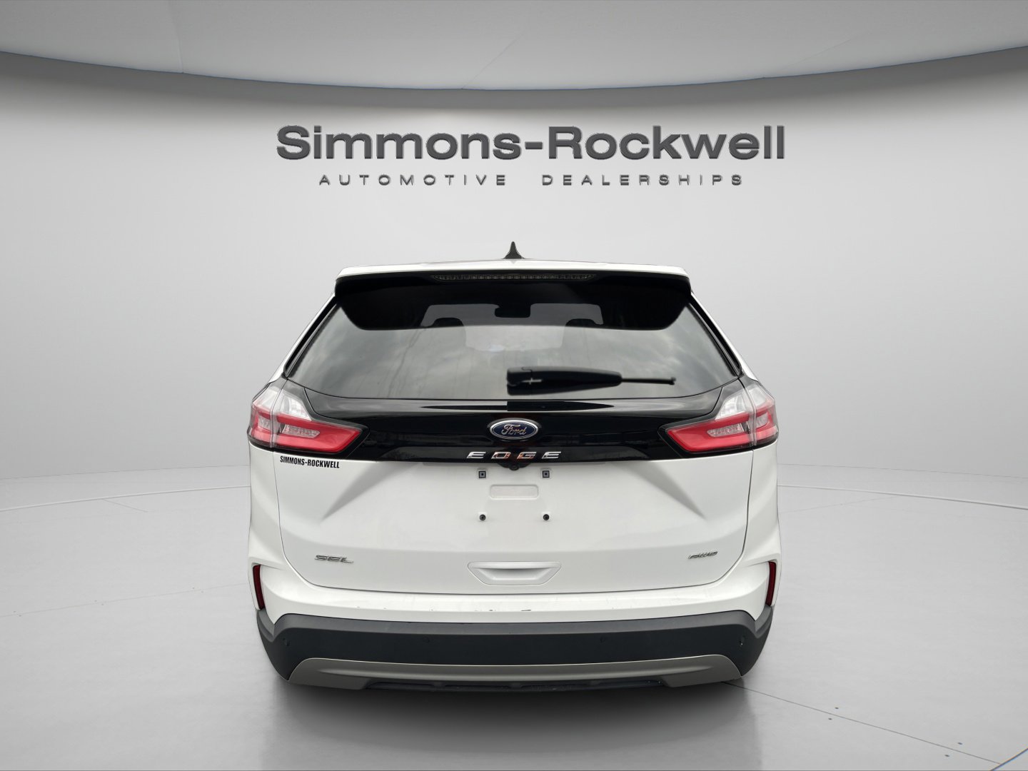 Used 2024 Ford Edge SEL image 6