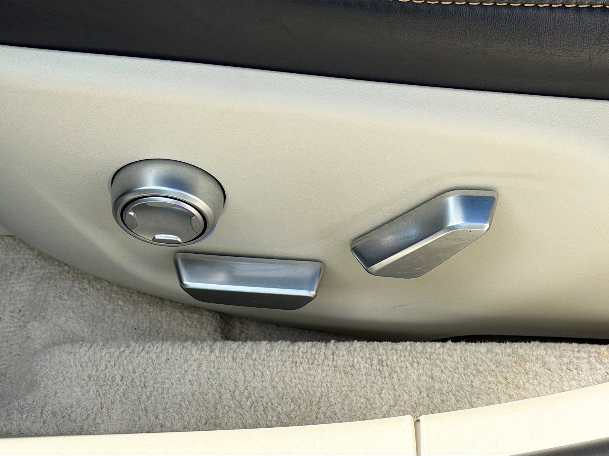 Used 2023 Lucid Air Grand Touring image 25