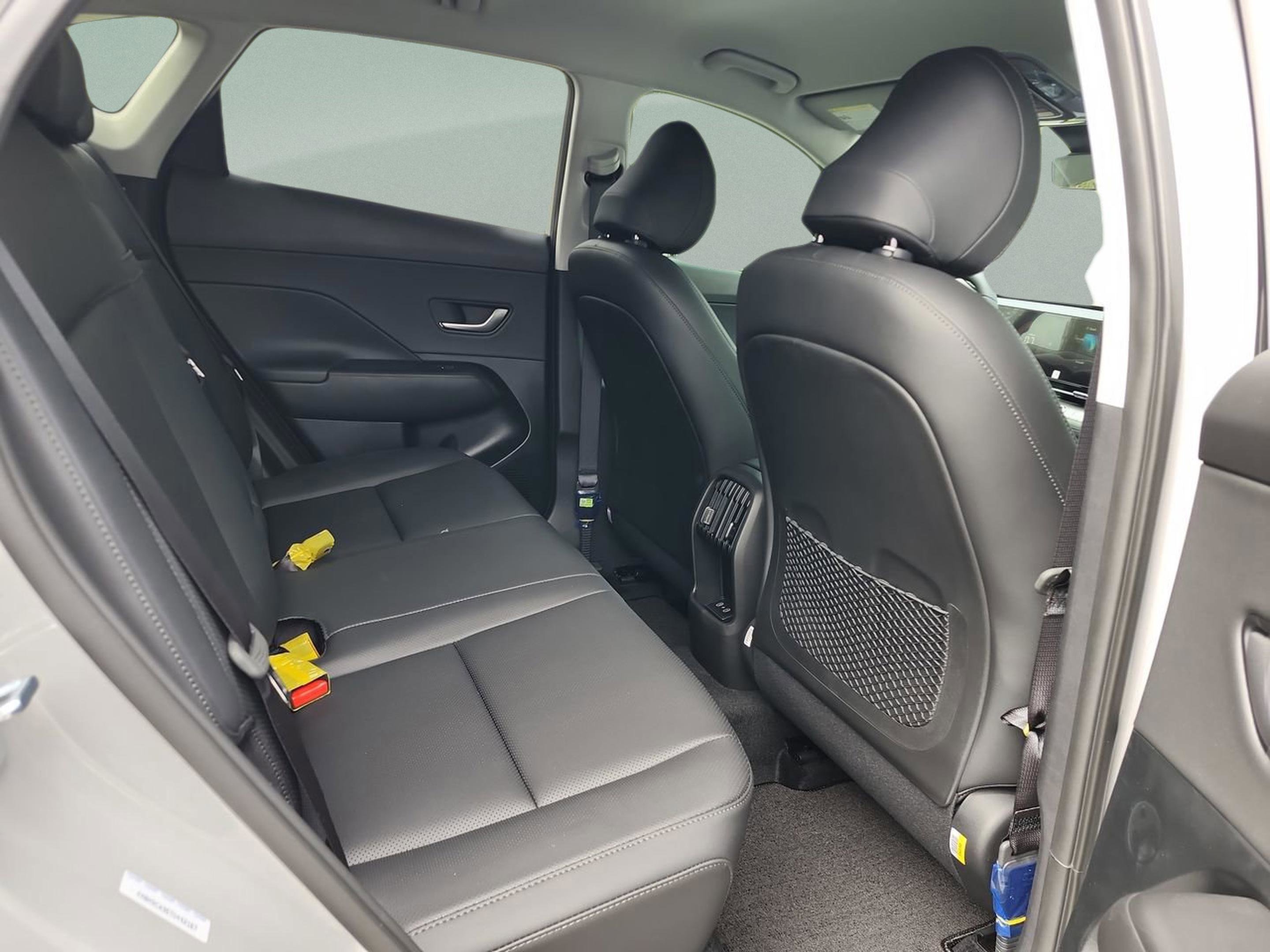 New 2026 Hyundai Kona SEL Premium image 16