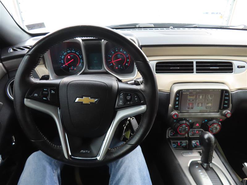 Used 2013 Chevrolet Camaro SS RWD image 25