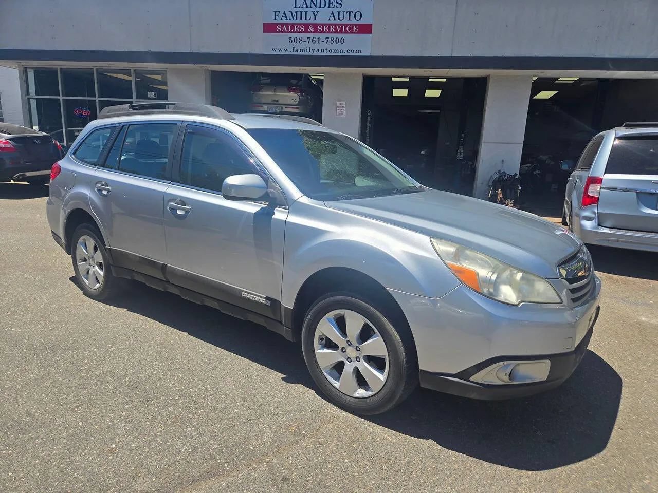 Used 2012 Subaru Outback 2.5i AWD/4WD image 7