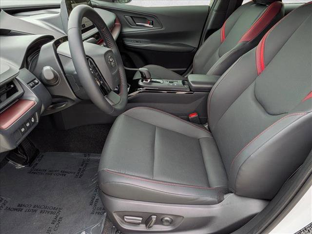 Used 2025 Toyota Prius Plug-In Hybrid image 16