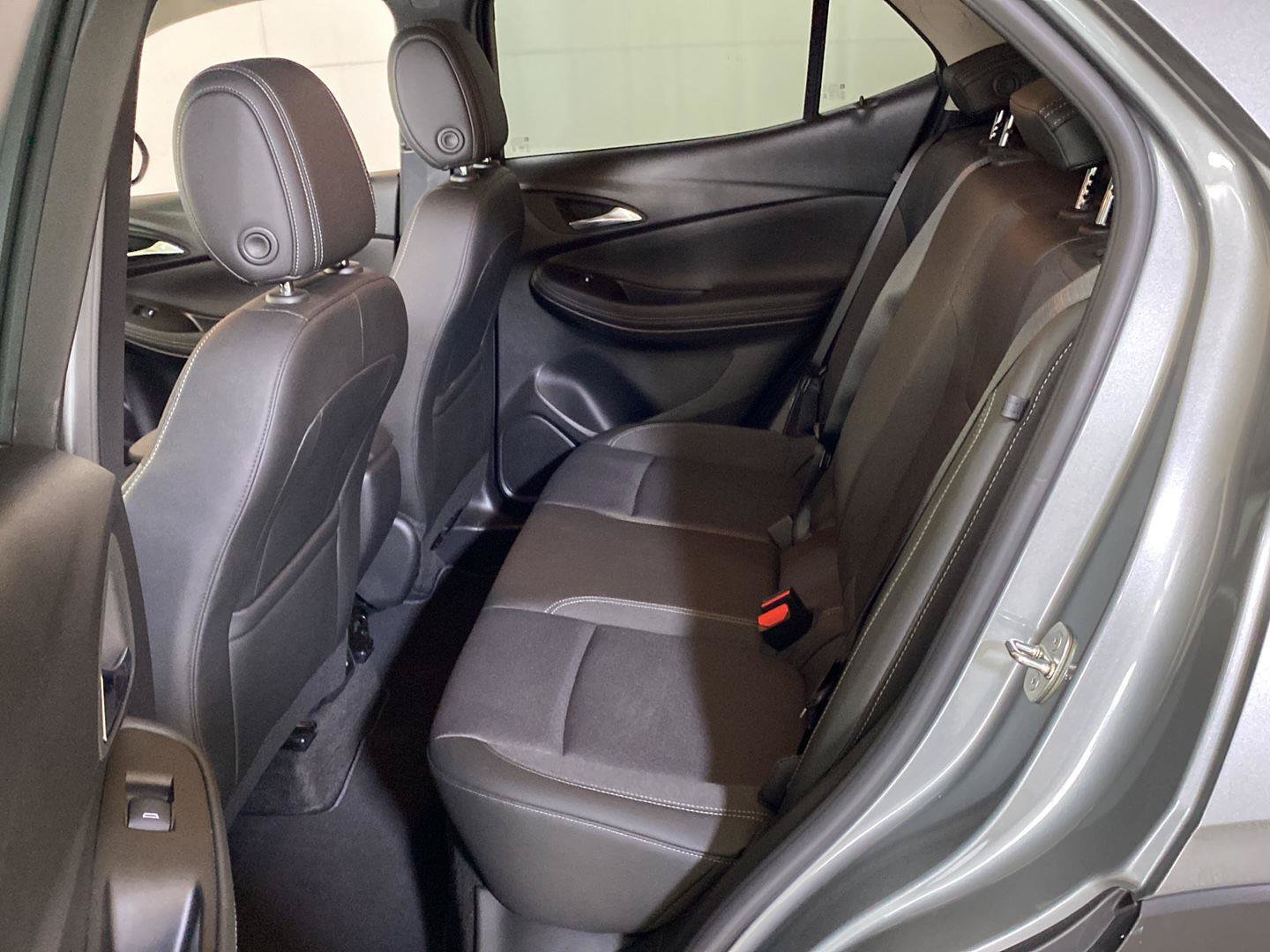 Certified 2024 Buick Encore GX Preferred FWD image 10