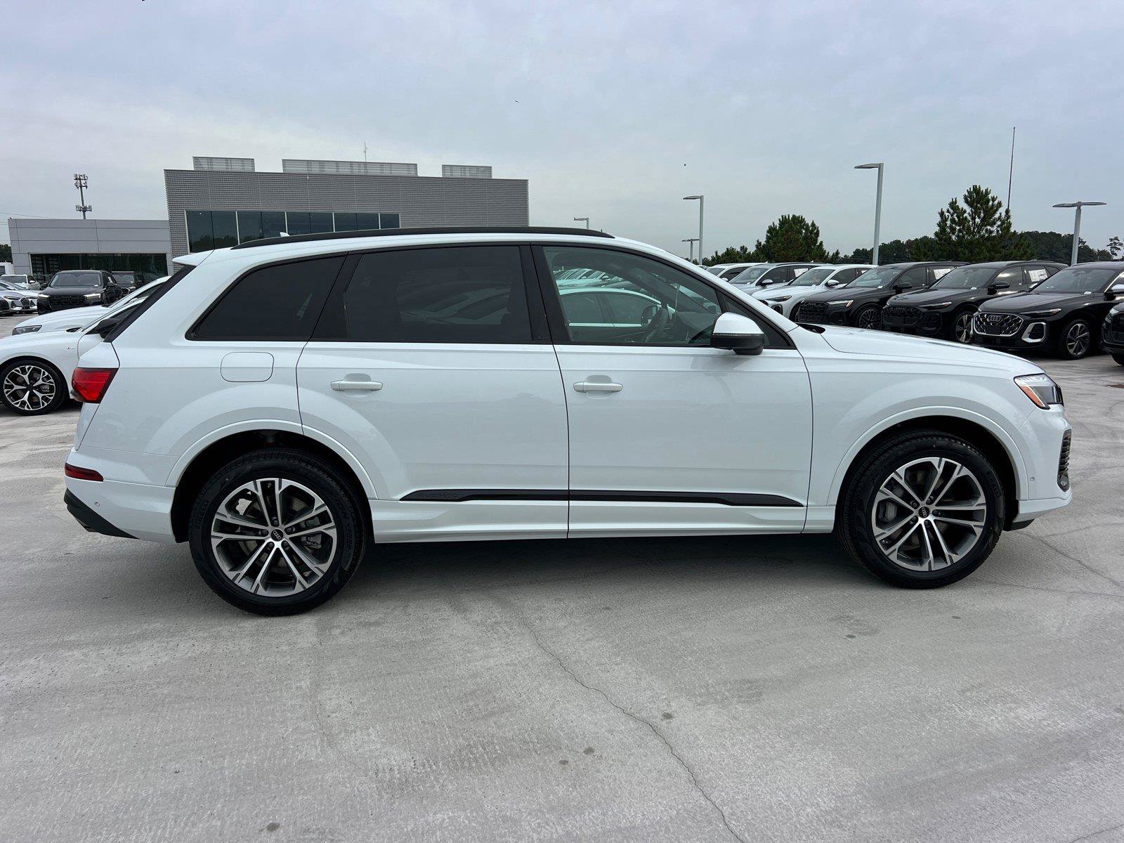 New 2026 Audi Q7 2.0T Premium AWD/4WD image 4