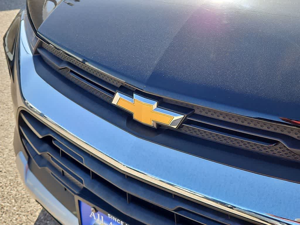 Used 2023 Chevrolet TrailBlazer LT w/ Convenience Package AWD/4WD image 13