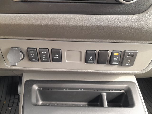 Used 2017 Nissan NV 3500 SL RWD image 14