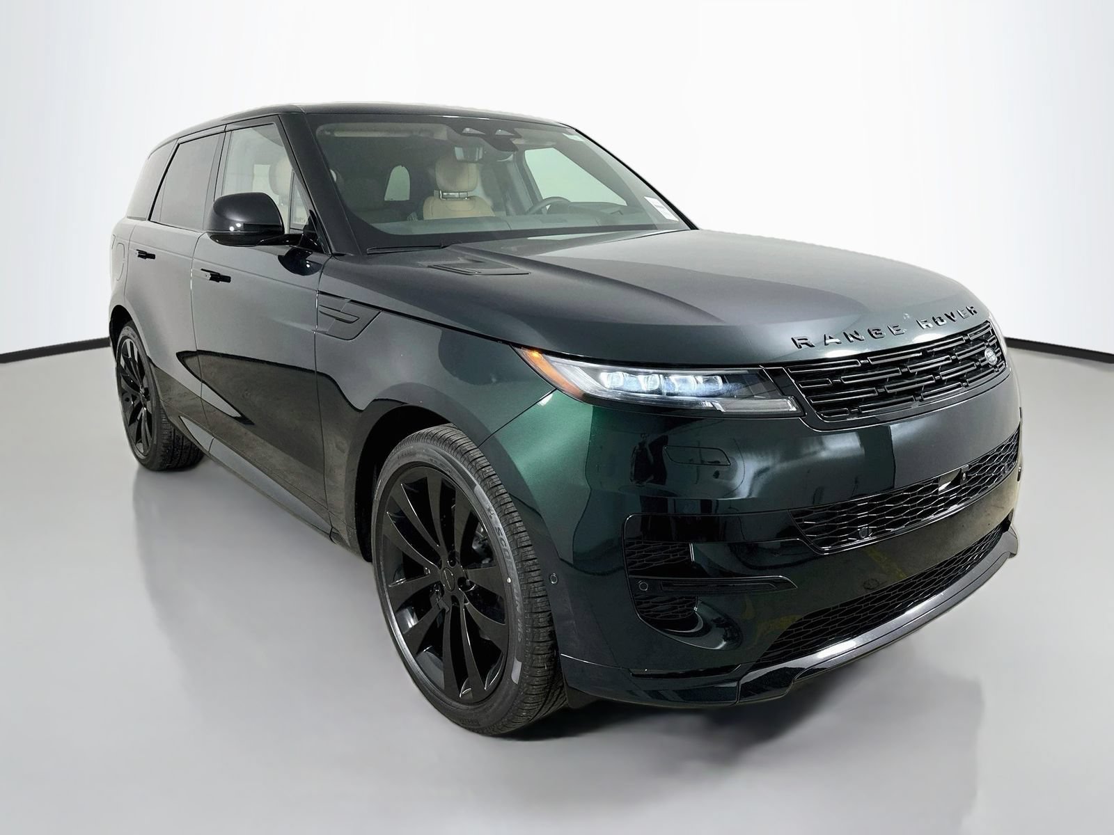 New 2027 Land Rover Range Rover Sport Dynamic SE AWD/4WD image 3
