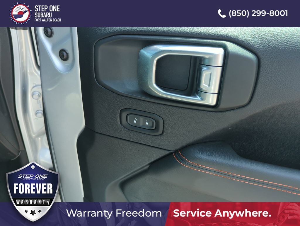 Used 2023 Jeep Gladiator Mojave w/ Cold Weather Group AWD/4WD image 32