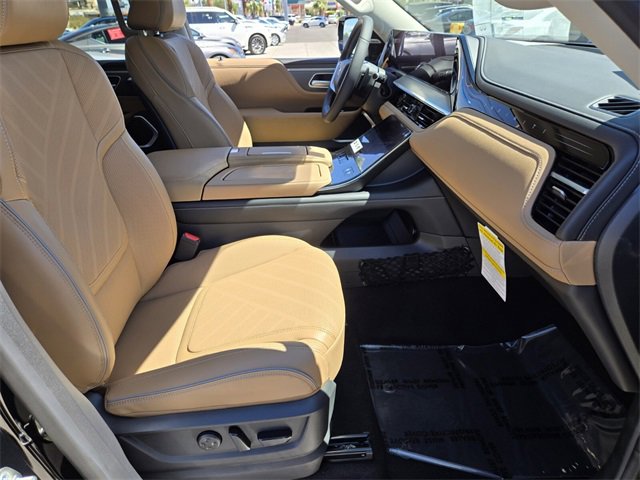 New 2026 INFINITI QX80 Luxe w/ Exterior Package image 22