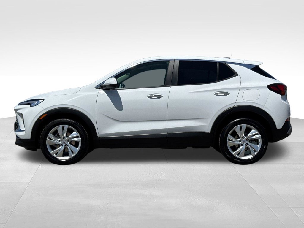 Used 2025 Buick Encore GX Preferred FWD image 2