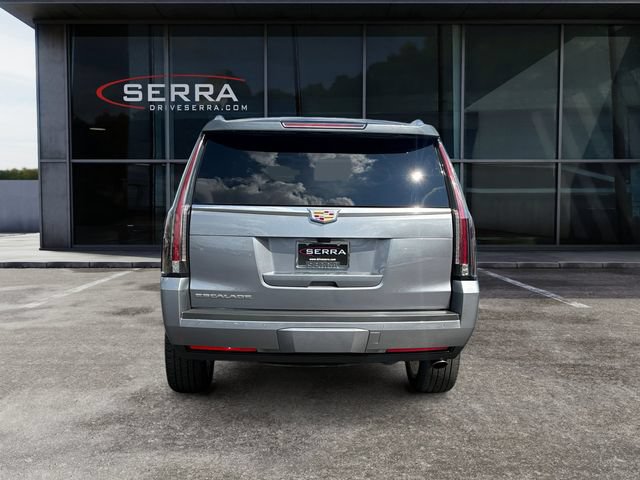 Used 2020 Cadillac Escalade Luxury AWD/4WD image 4