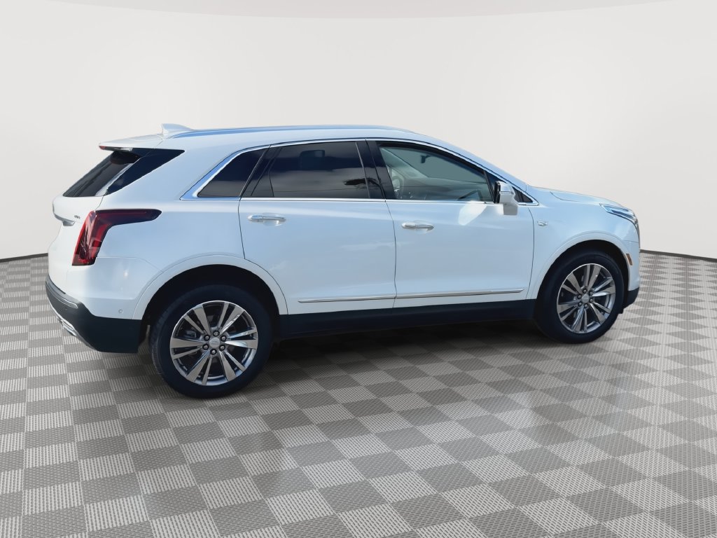 Used 2024 Cadillac XT5 Premium Luxury w/ Technology Package AWD/4WD image 9
