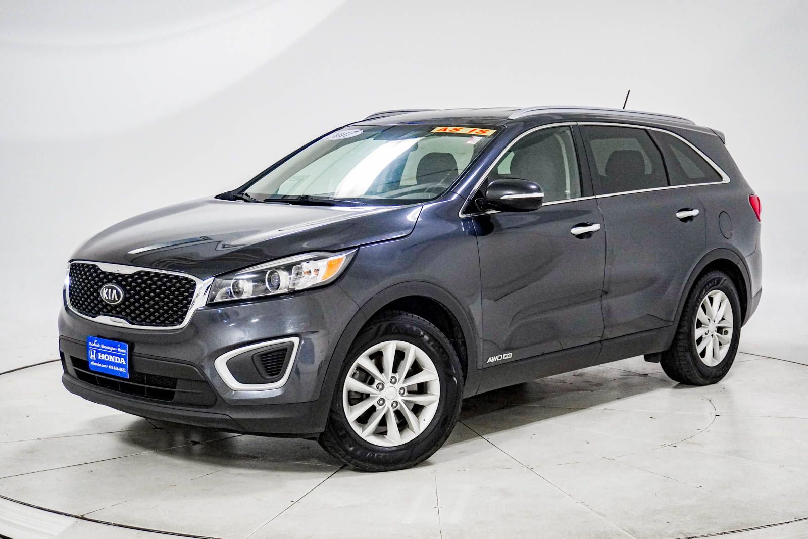 Used 2017 Kia Sorento AWD image 1