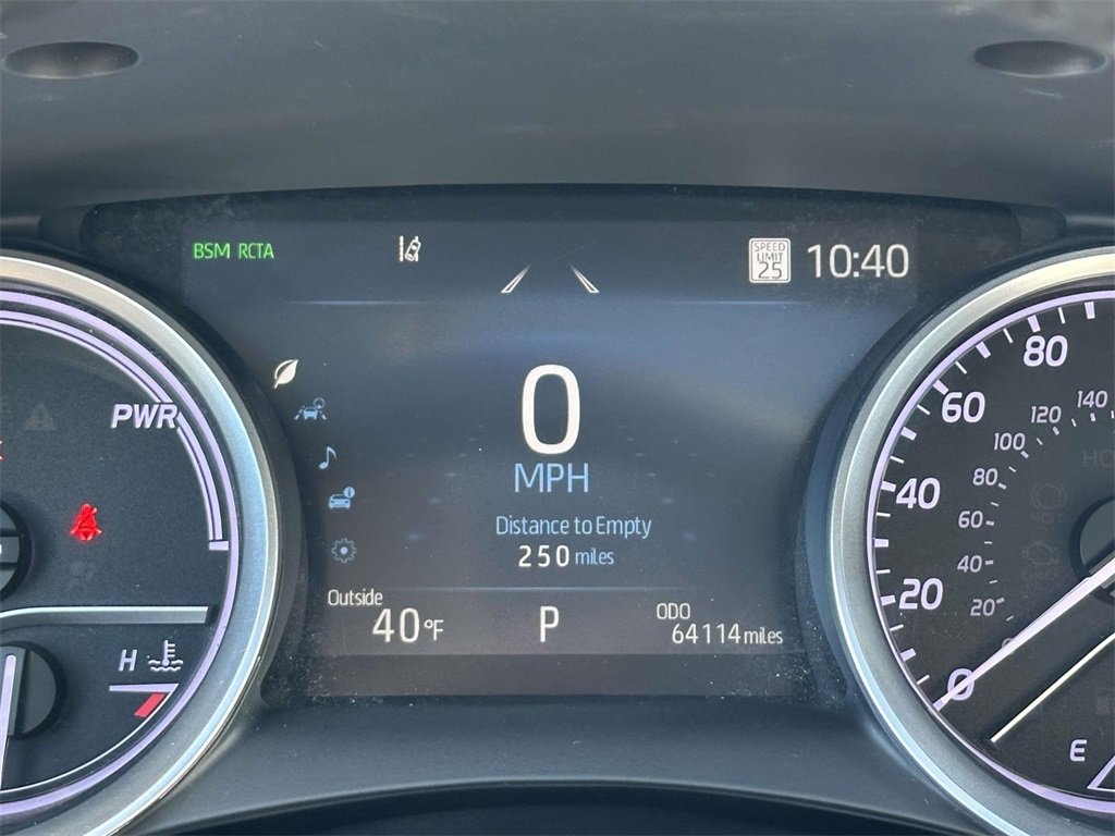 Used 2021 Toyota Camry XLE image 11