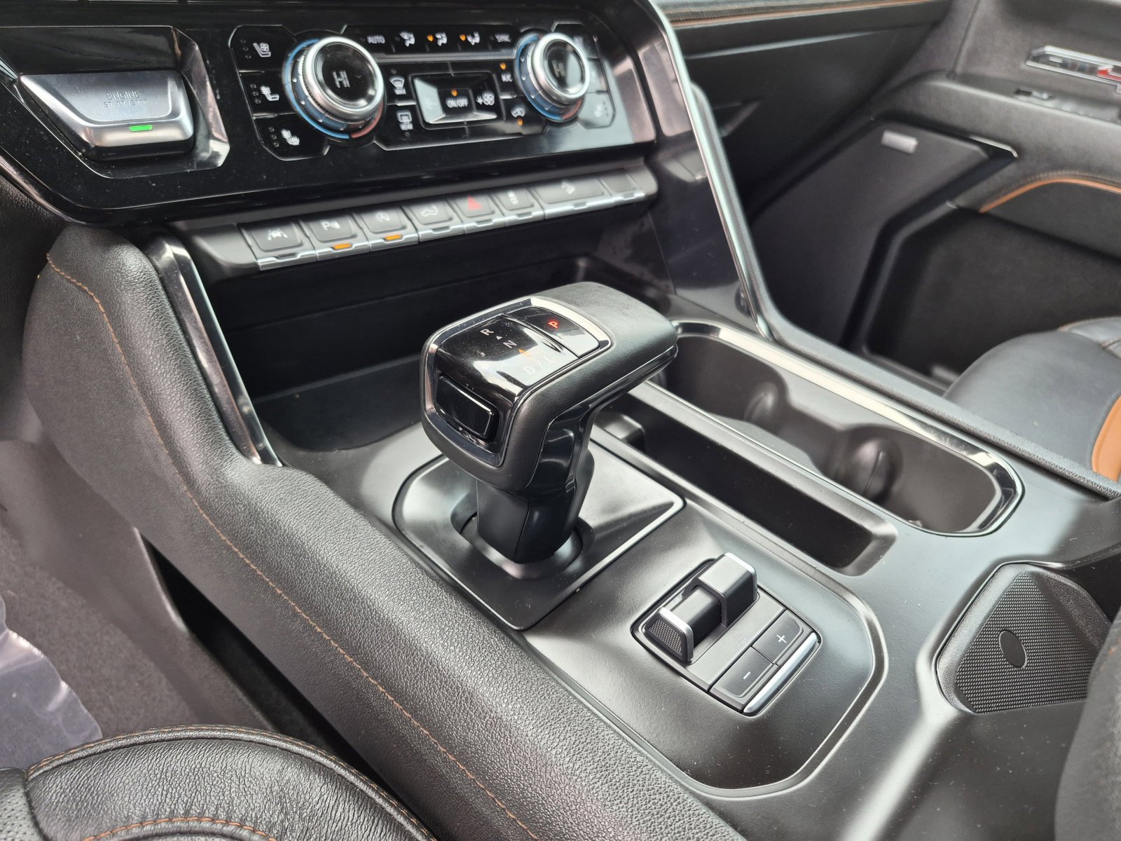 Used 2024 GMC Sierra 1500 AT4 AWD/4WD image 12