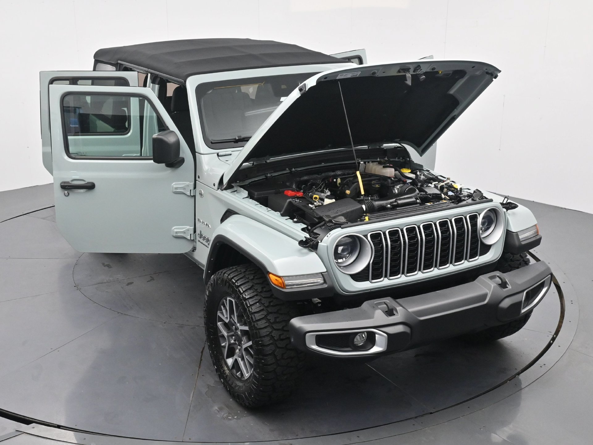 Used 2024 Jeep Wrangler Unlimited Sahara w/ Safety Group AWD/4WD image 37