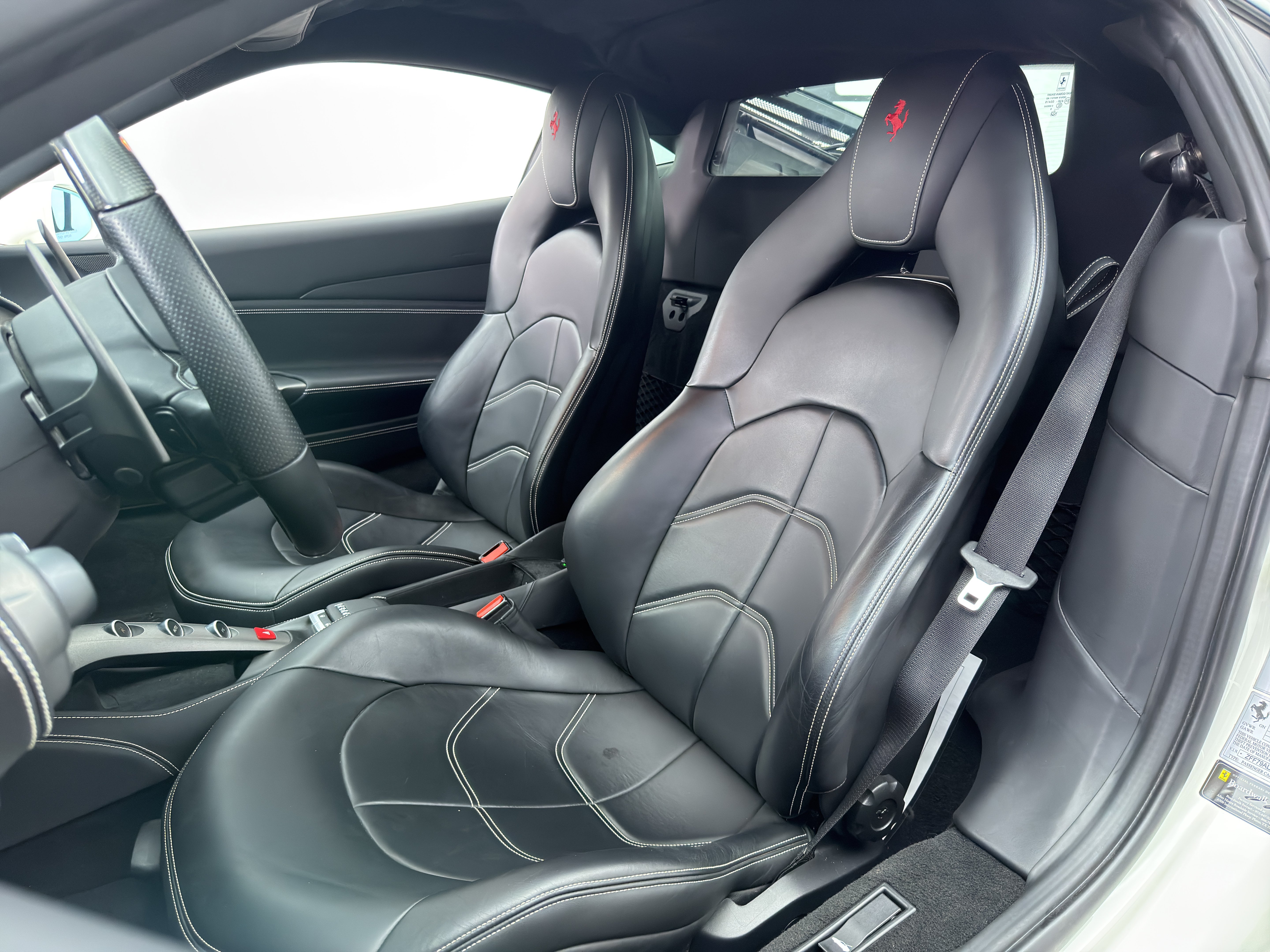 Used 2019 Ferrari 488 GTB RWD image 3
