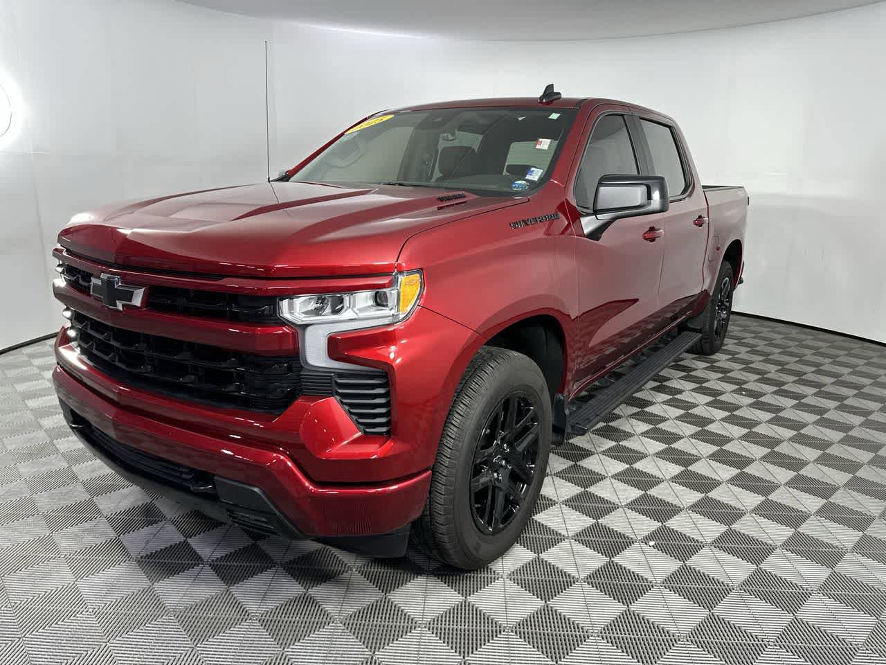 Used 2025 Chevrolet Silverado 1500 RST w/ LPO, Dark Essentials Package AWD/4WD image 13