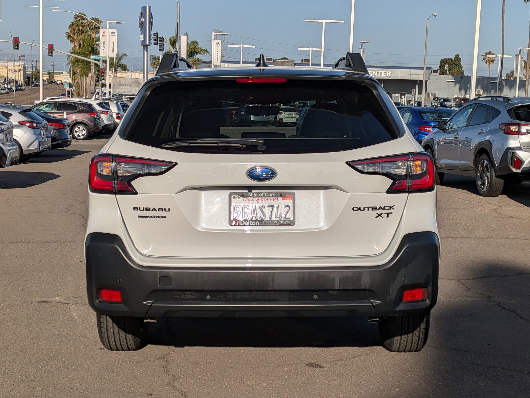 Certified 2023 Subaru Outback Onyx Edition XT AWD/4WD image 3