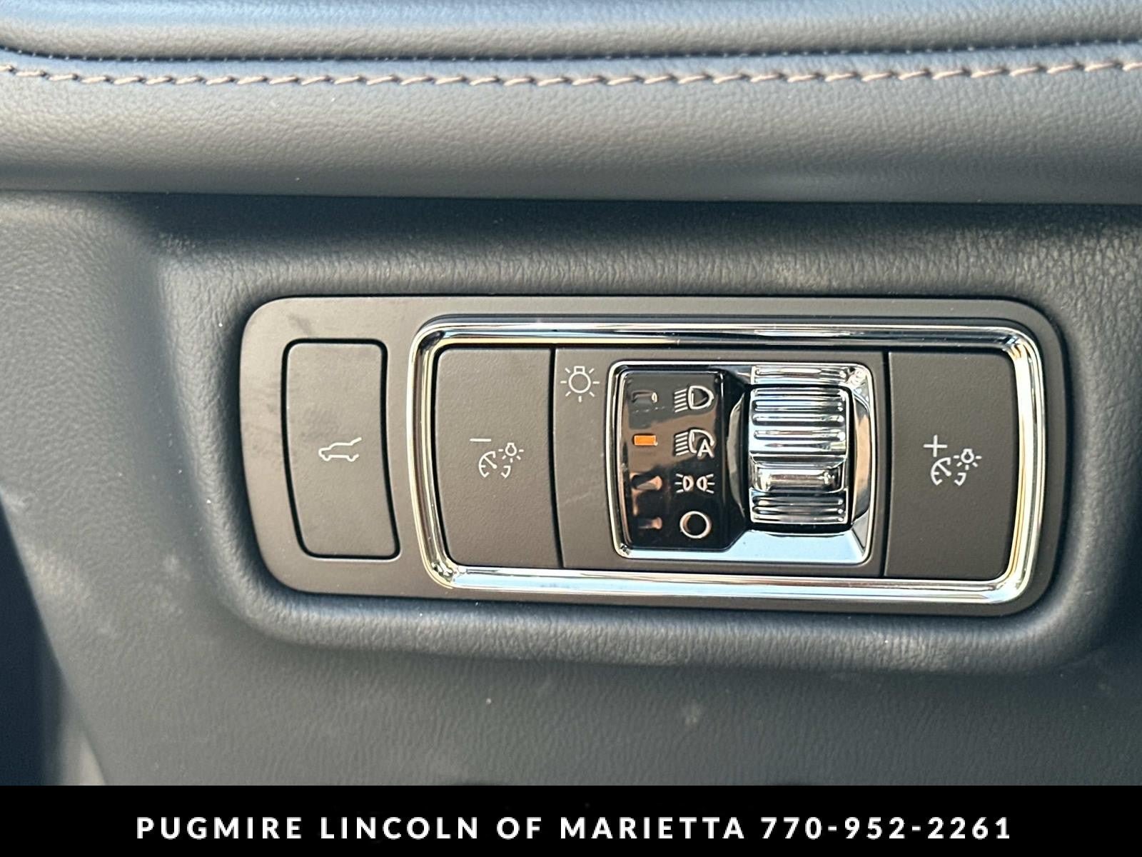 New 2026 Lincoln Aviator 2WD image 32