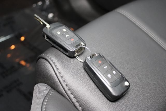 Used 2017 Chevrolet Impala LT FWD image 15