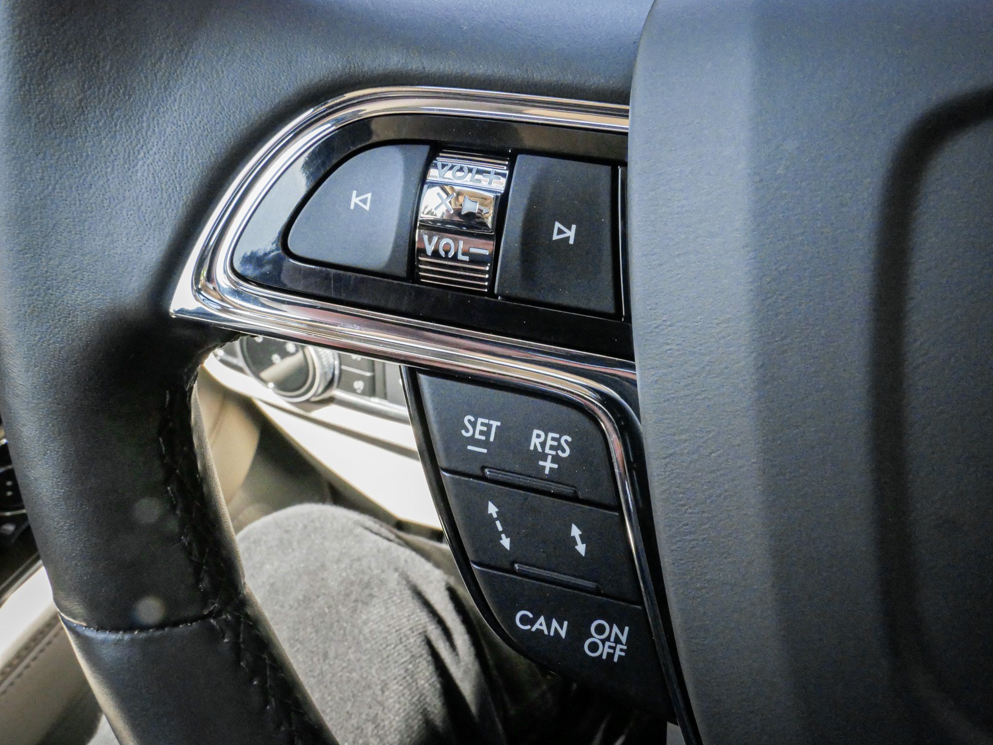 Used 2021 Lincoln Navigator L Reserve AWD/4WD image 17