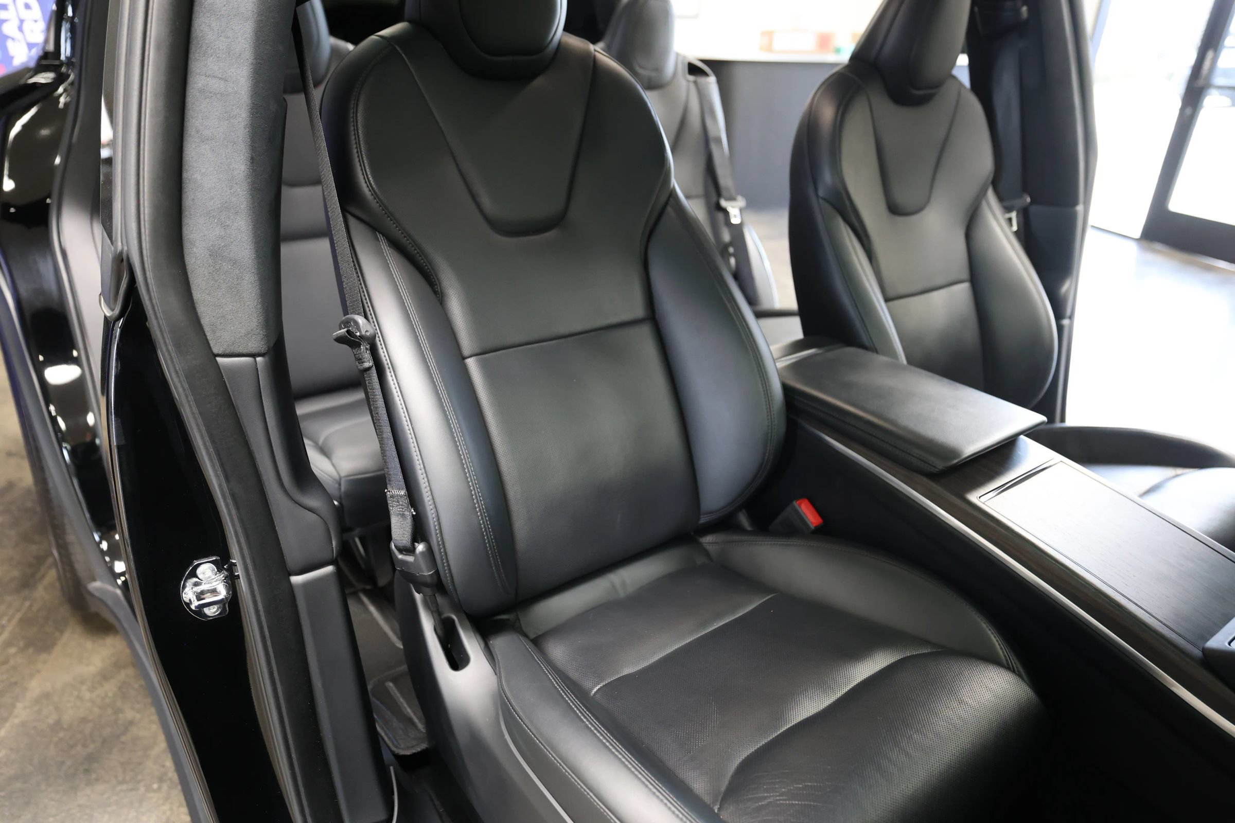 Used 2022 Tesla Model X AWD/4WD image 36
