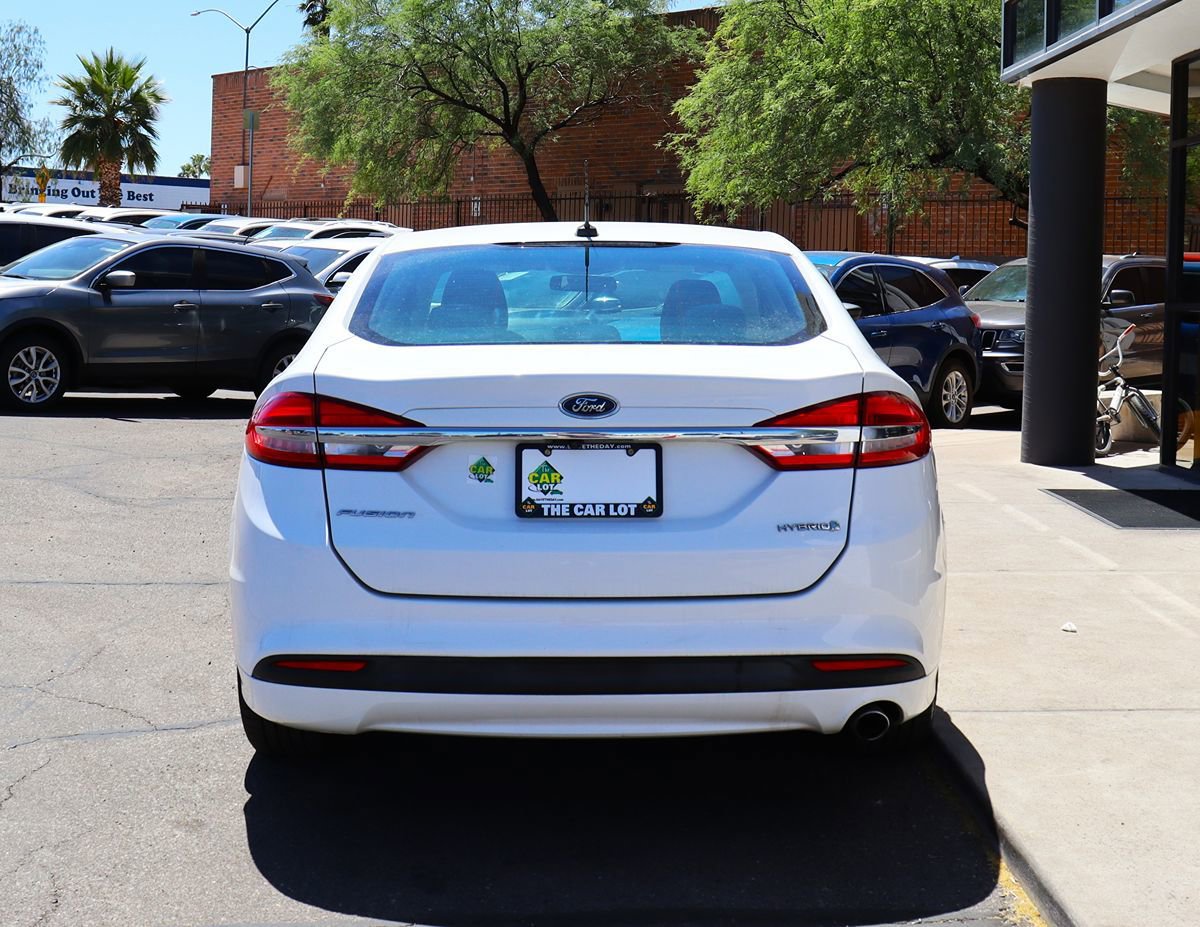 Used 2018 Ford Fusion S FWD image 11