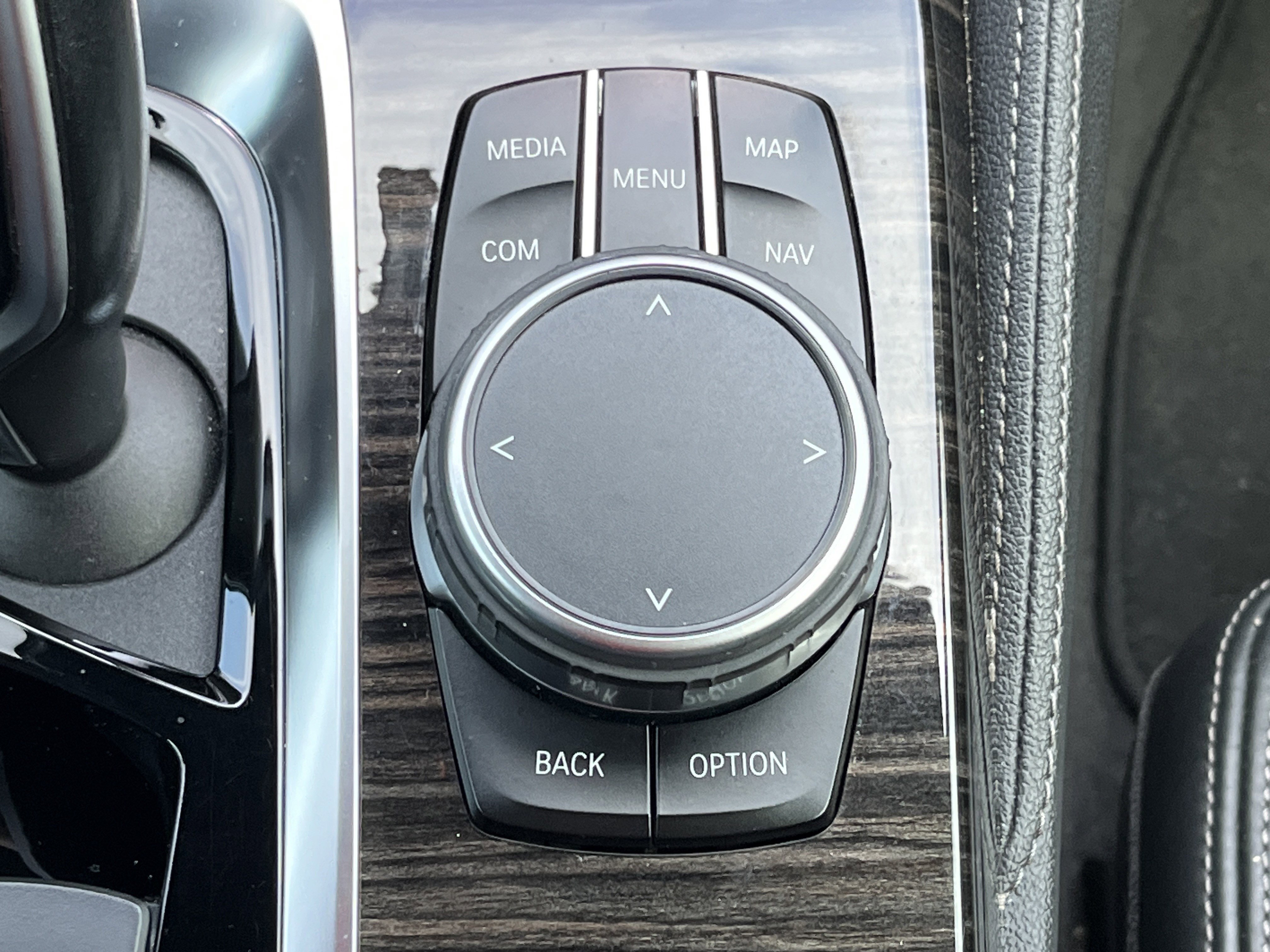 Used 2019 BMW M550i xDrive AWD/4WD image 9