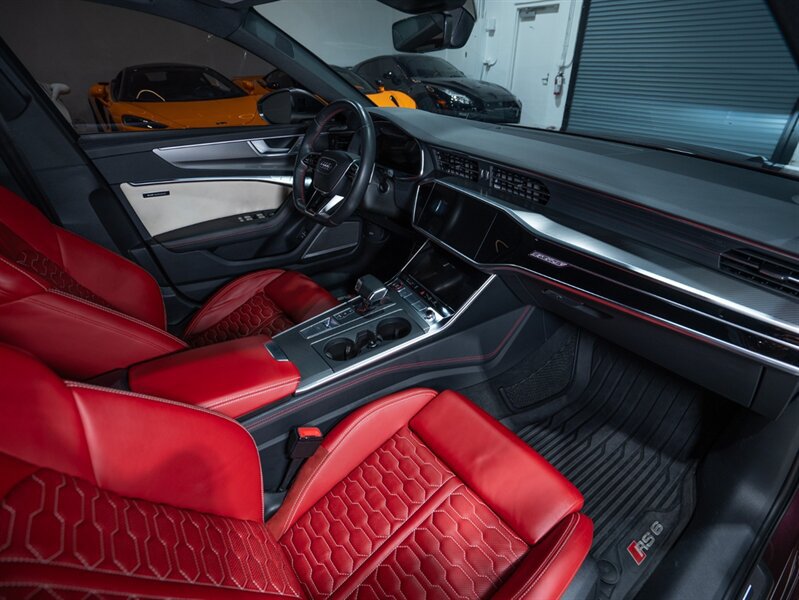 Used 2022 Audi RS 6 AWD/4WD image 34