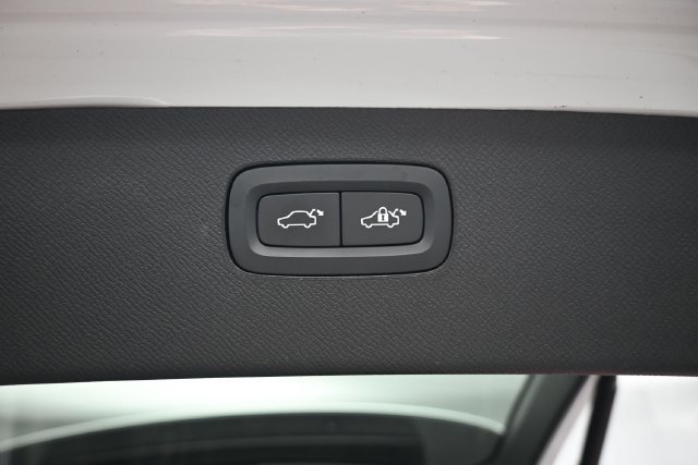 Used 2024 Volvo XC90 B5 Plus w/ Protection Package Premier AWD/4WD image 30