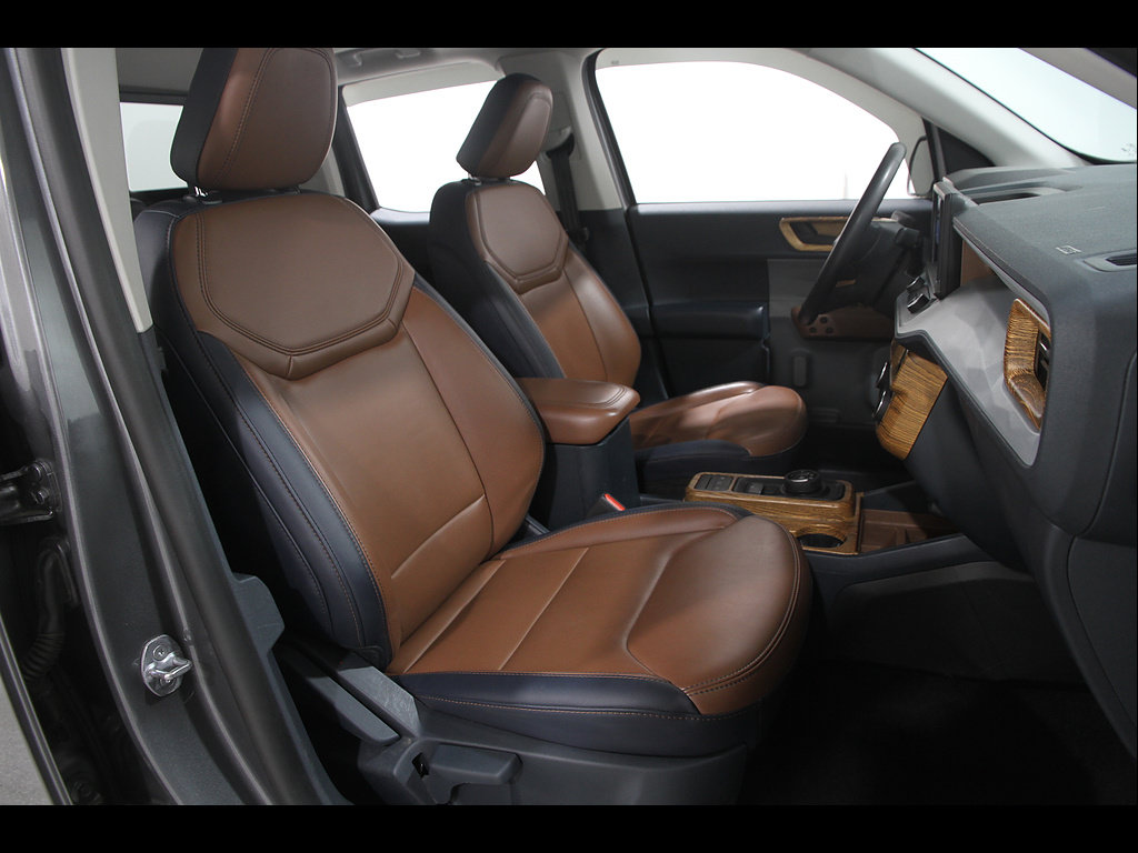 Used 2023 Ford Maverick Lariat w/ Lariat Luxury Package FWD image 17