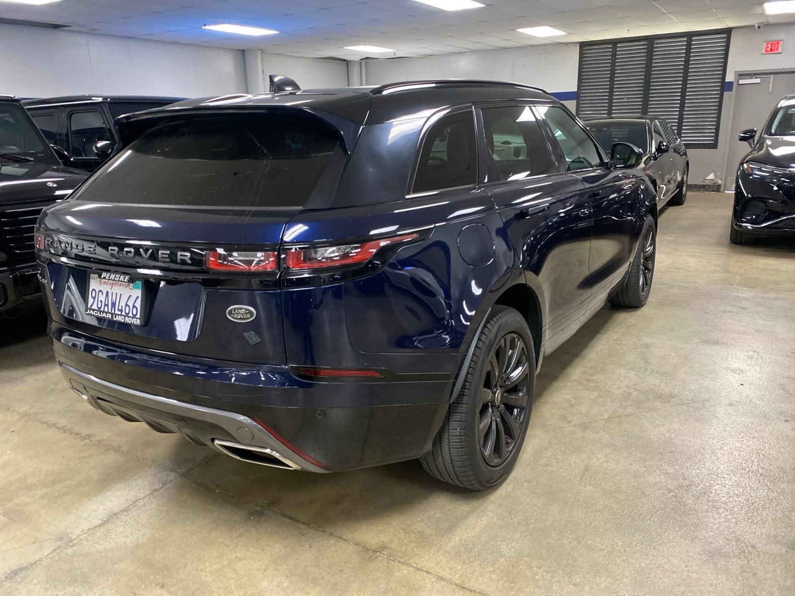 Used 2023 Land Rover Range Rover Velar R-Dynamic S AWD/4WD image 3