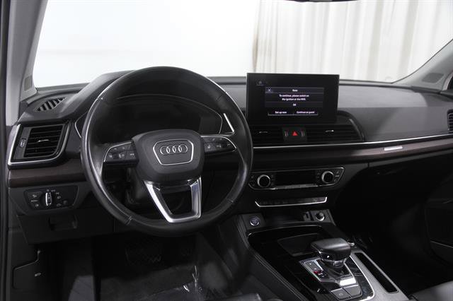 Used 2023 Audi Q5 2.0T Premium Plus w/ Premium Plus Package AWD/4WD image 6