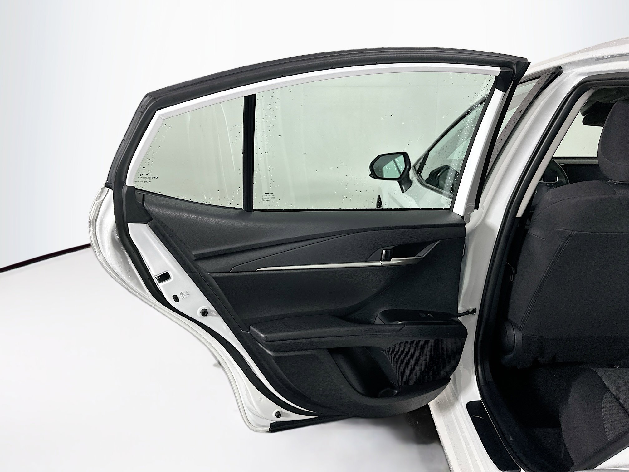 Used 2025 Toyota Camry LE image 26