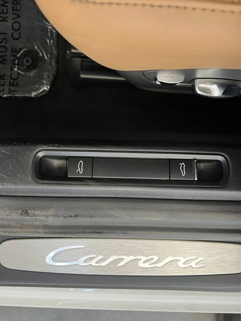 Used 2019 Porsche 911 Carrera RWD image 36