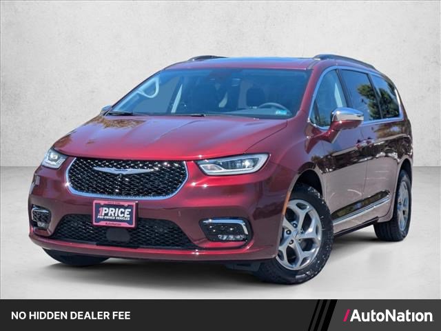 Used 2022 Chrysler Pacifica Limited w/ Uconnect Theater Family Group