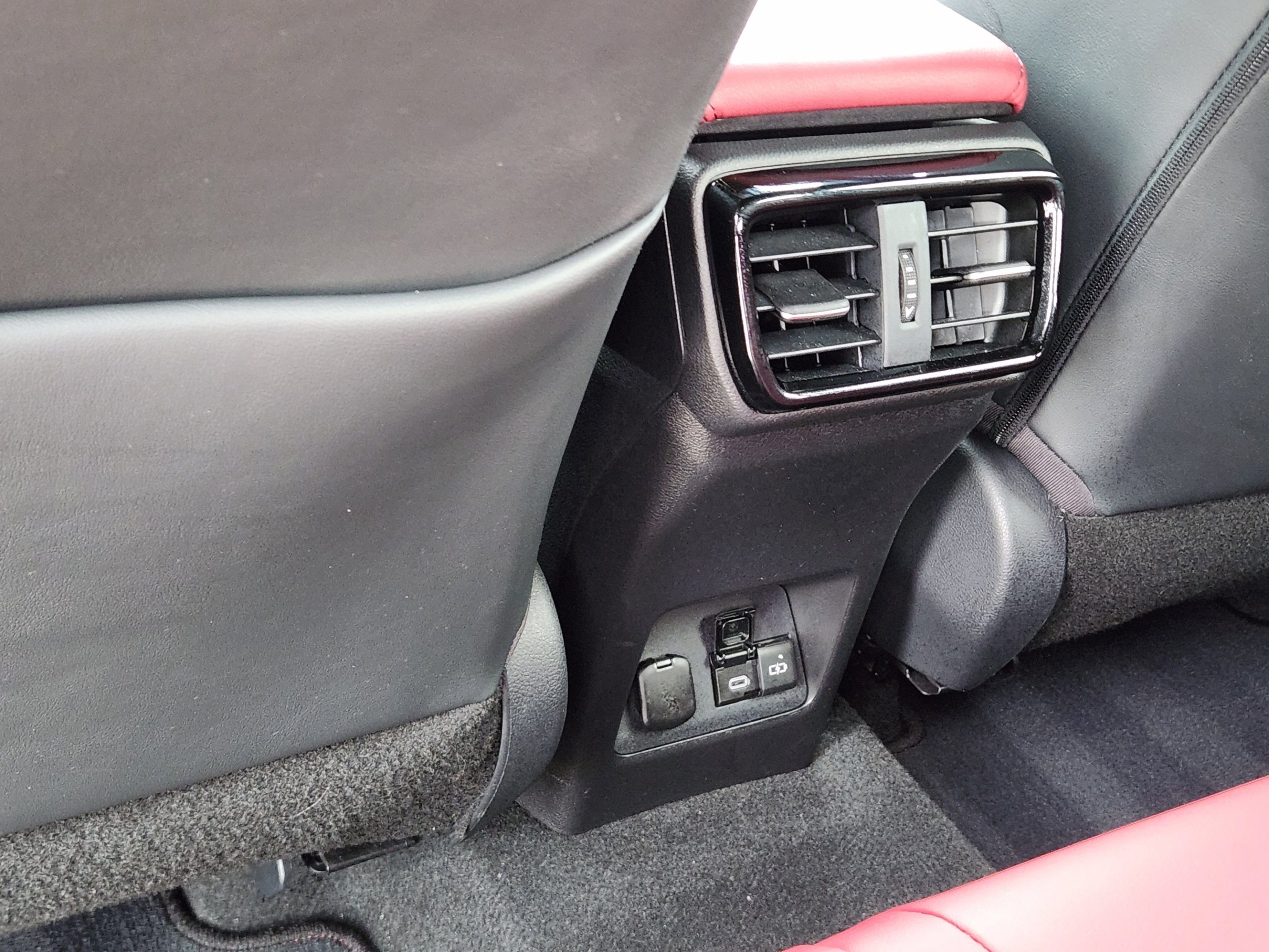 Used 2024 Lexus NX 250 FWD image 28
